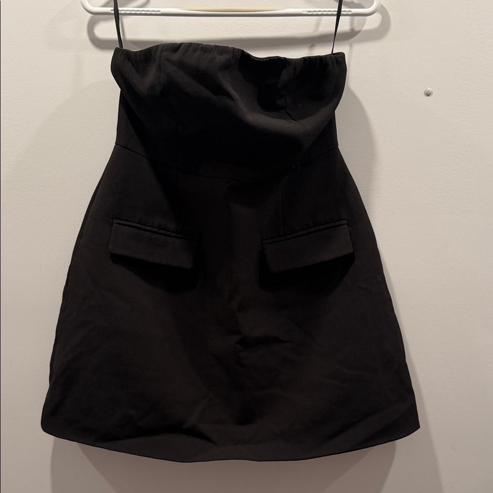 Elegant Black Strapless Dress